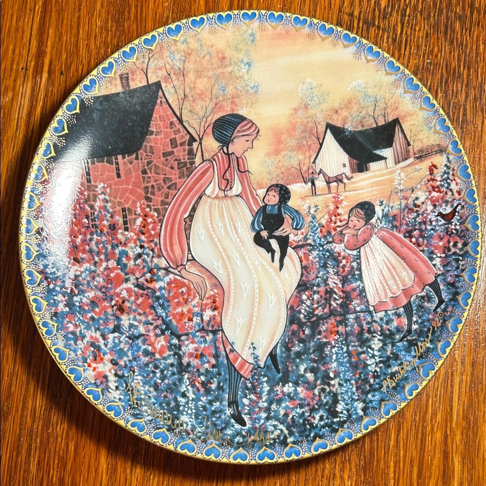 P Buckley Moss Collectors Ltd. 1992 Plate “Mothers Love”  323/5000